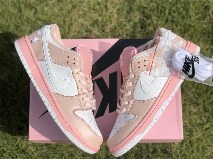 Nike SB Dunk Low - Pink