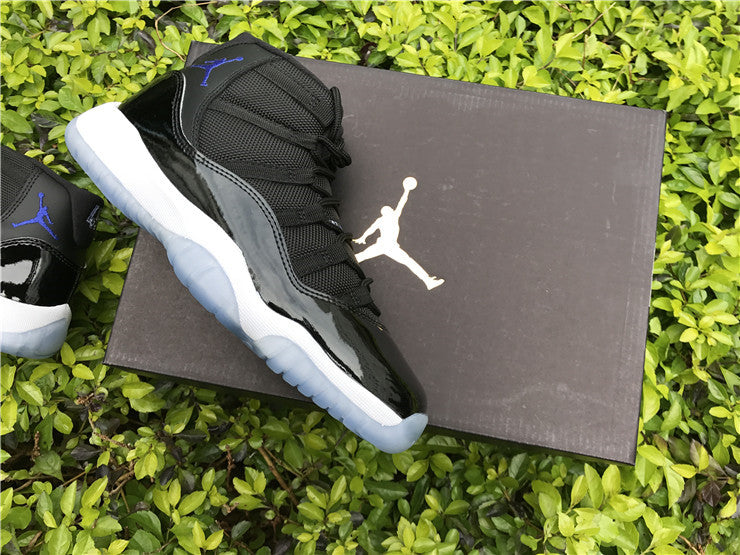 Jordan 11 - Space Jam