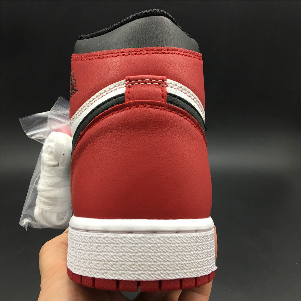 Jordan 1 High - Red Black Toe