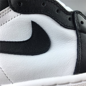 Jordan 1 High - Satin Black Toe