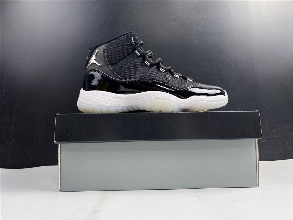 Jordan 11 - 25th Anniversary