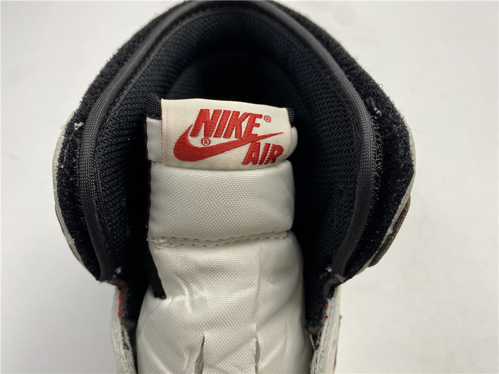 Jordan 1 High - Travis Scott Reverse Grey