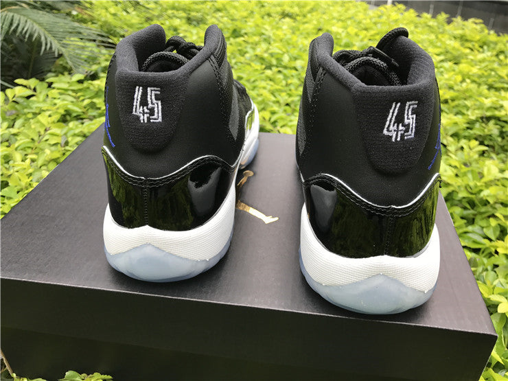 Jordan 11 - Space Jam