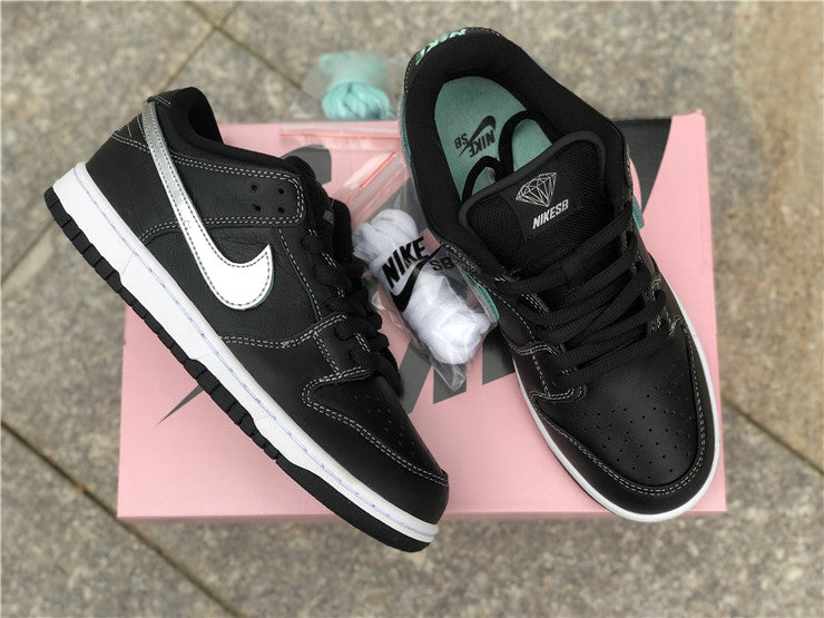 Nike SB Dunk Low - Black Diamond