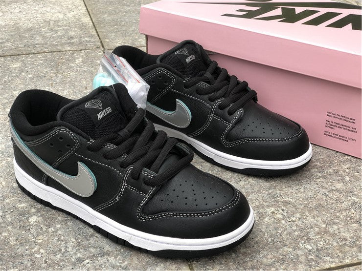 Nike SB Dunk Low - Black Diamond