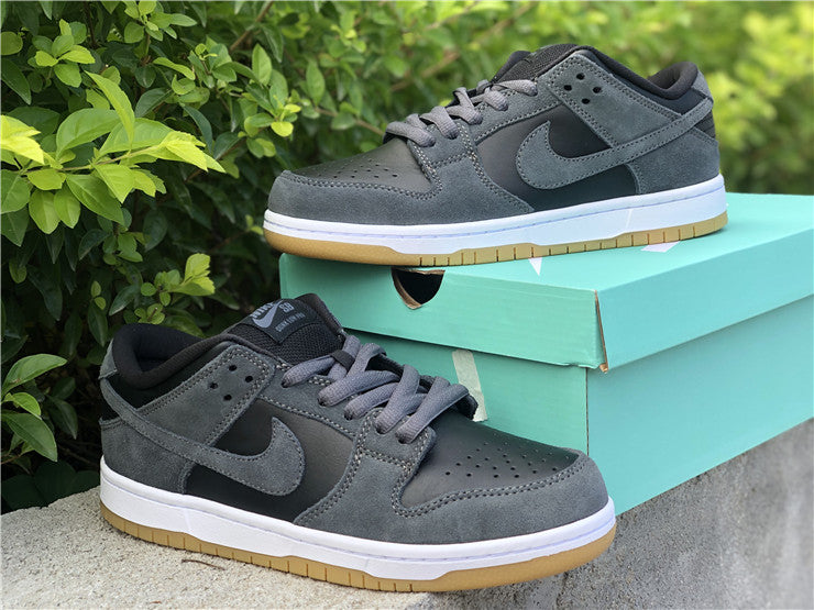 Nike SB Dunk Low - Black Grey