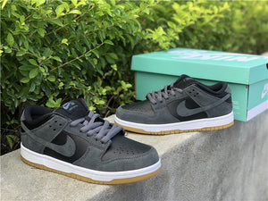 Nike SB Dunk Low - Black Grey