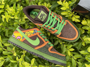 Nike SB Dunk Low - De La Soul