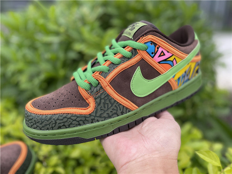 Nike SB Dunk Low - De La Soul