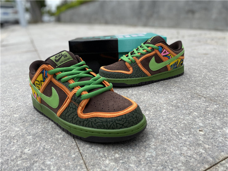 Nike SB Dunk Low - De La Soul