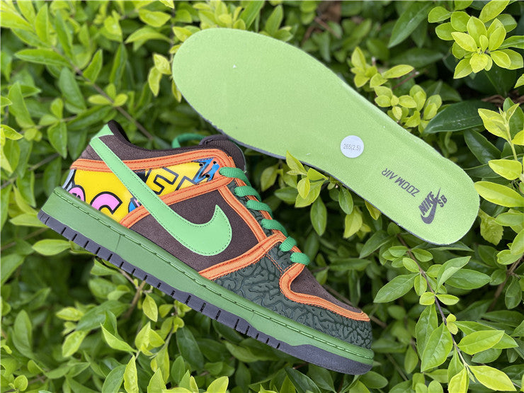 Nike SB Dunk Low - De La Soul