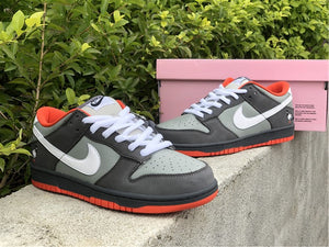 Nike Dunk Low - Pigeon