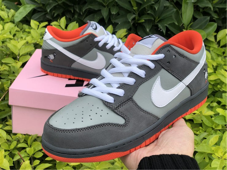 Nike Dunk Low - Pigeon