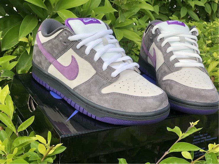 Nike SB Dunk Low - Purple Pigeon