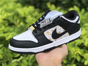 Nike SB Dunk Low Supreme - Black Stars