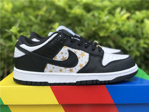 Nike SB Dunk Low Supreme - Black Stars