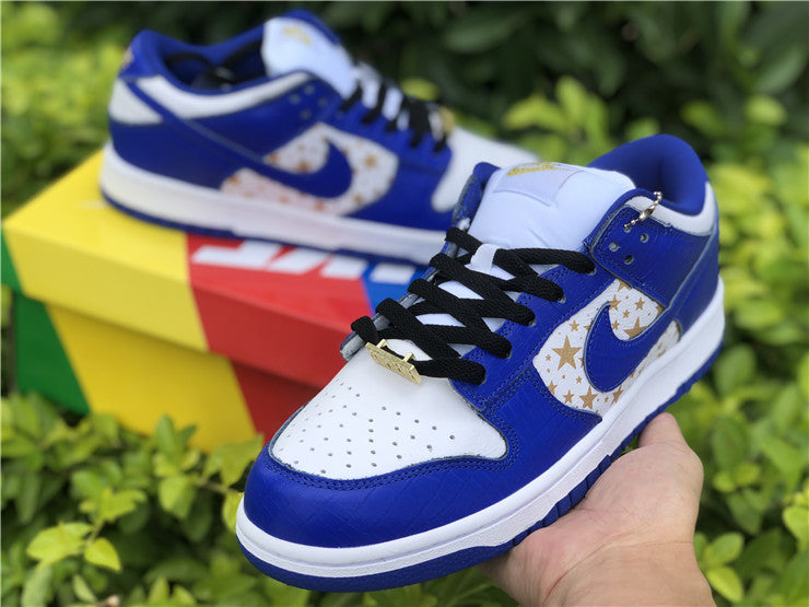 Nike SB Dunk Low Supreme - Blue Stars