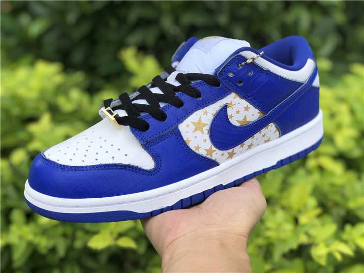 Nike SB Dunk Low Supreme - Blue Stars