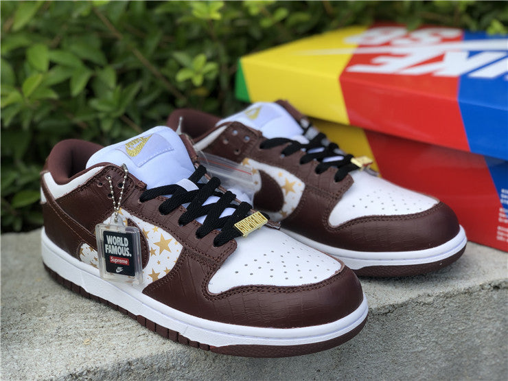 Nike SB Dunk Low Supreme - Maroon Stars