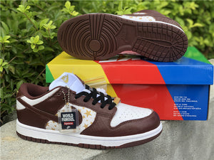 Nike SB Dunk Low Supreme - Maroon Stars