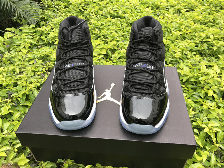 Jordan 11 - Space Jam