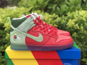 Nike SB Dunk High - Strawberry Cough