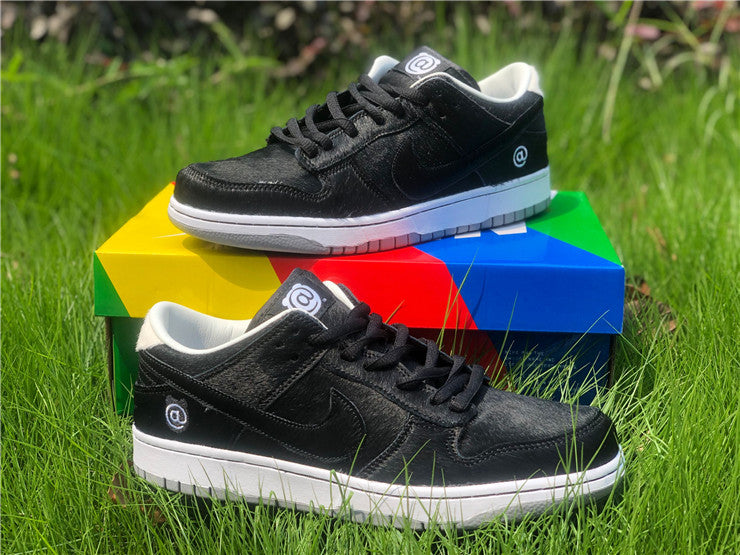 Nike SB Dunk Low - Bearbricks