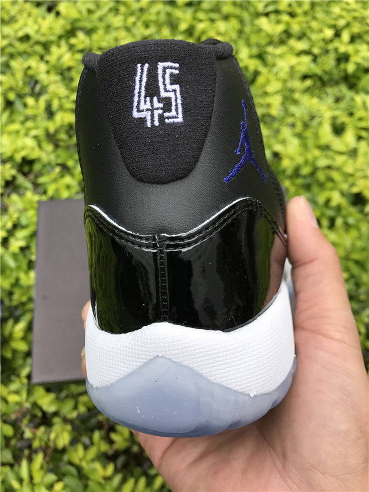 Jordan 11 - Space Jam