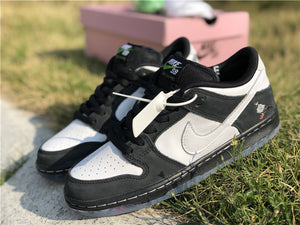 Nike SB Dunk Low - Staple Panda Pigeon