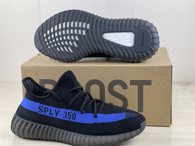 Yeezy 350 - Dazzling Blue