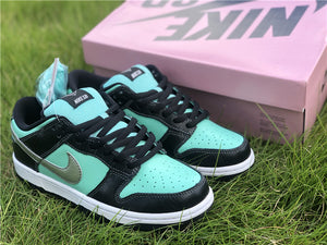 Nike SB Dunk Low - Tiffany’s