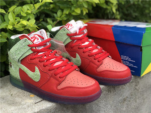 Nike SB Dunk High - Strawberry Cough