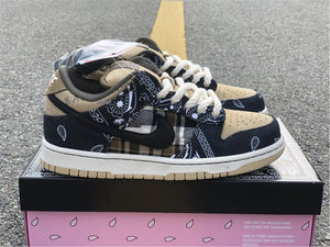 Nike SB Dunk Low - Travis Scott