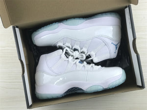 Jordan 11 - Reverse UNC