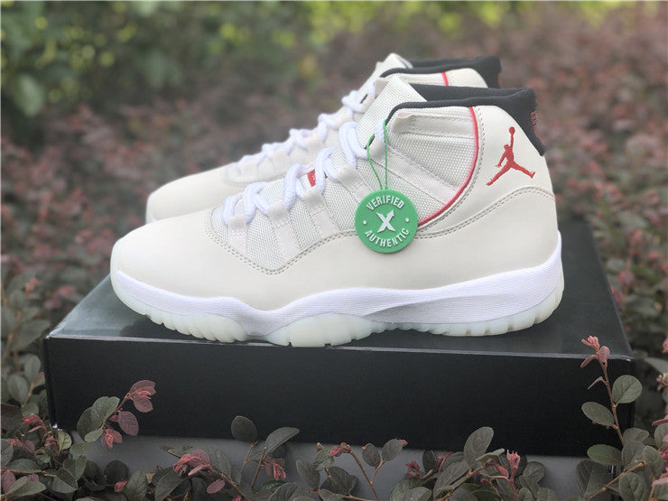 Jordan 11 - Platinum Tint