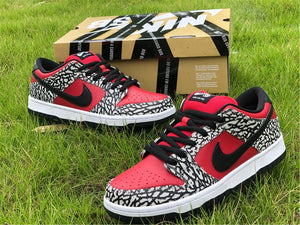 Nike SB Dunk Low - Supreme Elephant