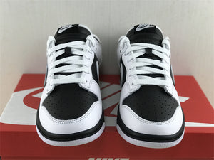 Nike Dunk Low - Reverse Panda