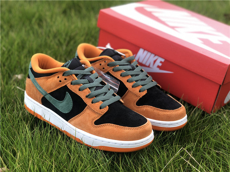 Nike Dunk Low - Ceramic