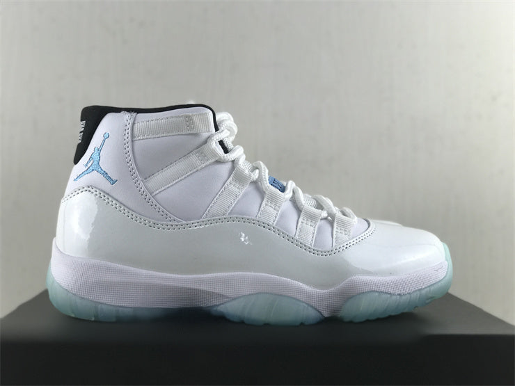 Jordan 11 - Reverse UNC