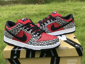 Nike SB Dunk Low - Supreme Elephant