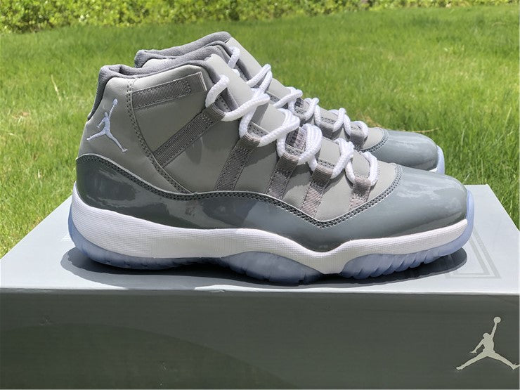 Jordan 11 - Cool Grey