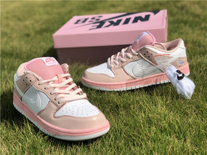 Nike SB Dunk Low - Pink