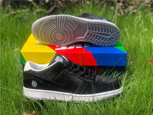 Nike SB Dunk Low - Bearbricks