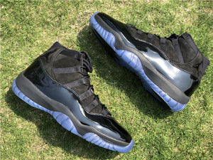 Jordan 11 - Cap & Gown