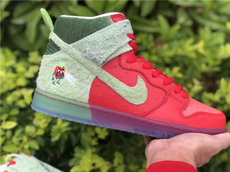 Nike SB Dunk High - Strawberry Cough