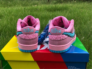 Nike SB Dunk Low - Dead Bears Pink