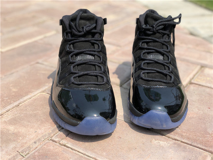 Jordan 11 - Cap & Gown