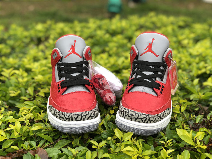 Jordan 3 - Red Cement