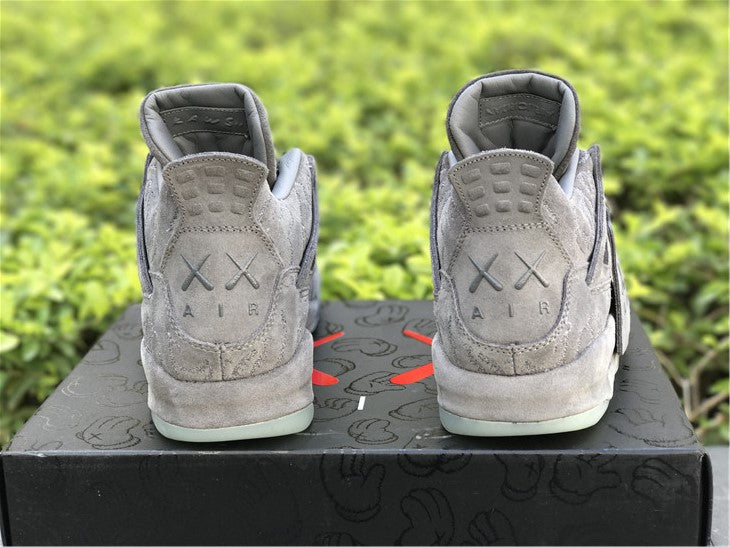 Jordan 4 Kaws - Cool Gray