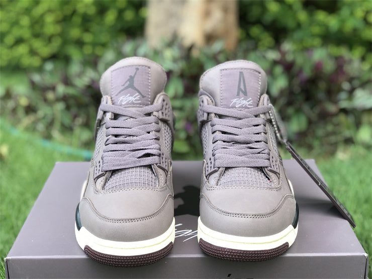 Jordan 4 - A Ma Maniere Violet